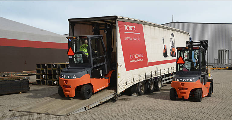 Toyota leverer gaffeltruck til kunde med stor truckflåde