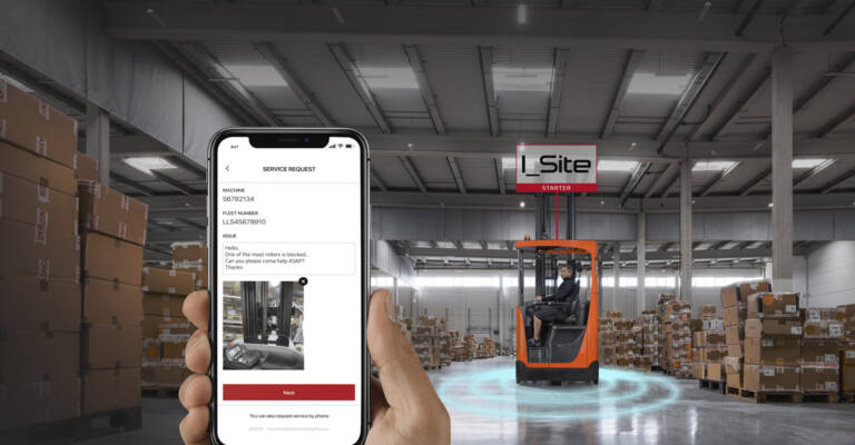 Manager using I_Site in warehouse 