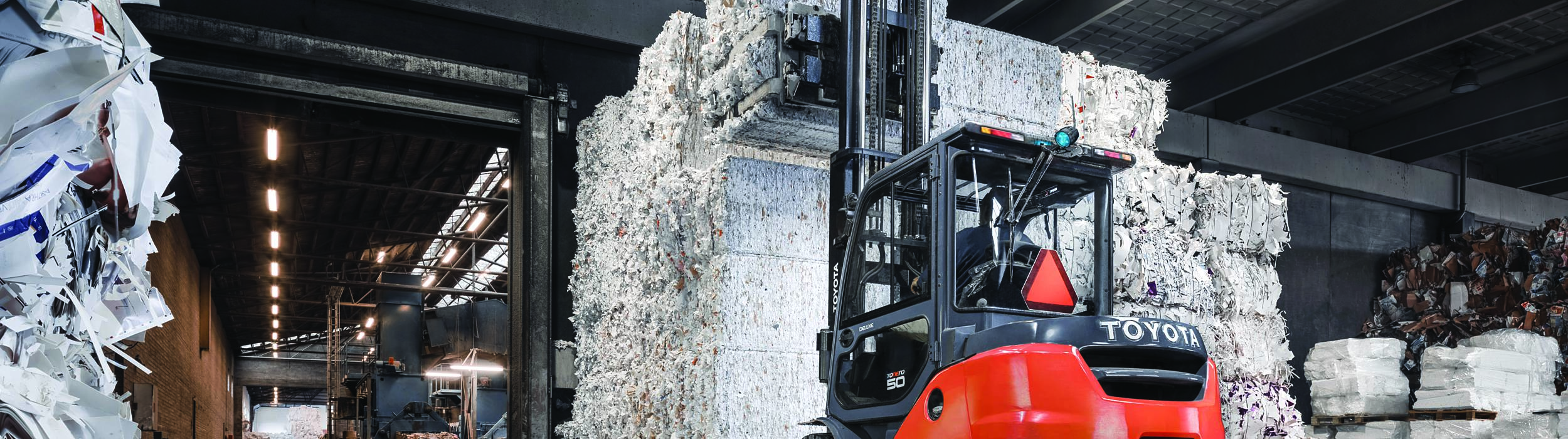 Toyota Tonero counterbalance used in recycling warehouse