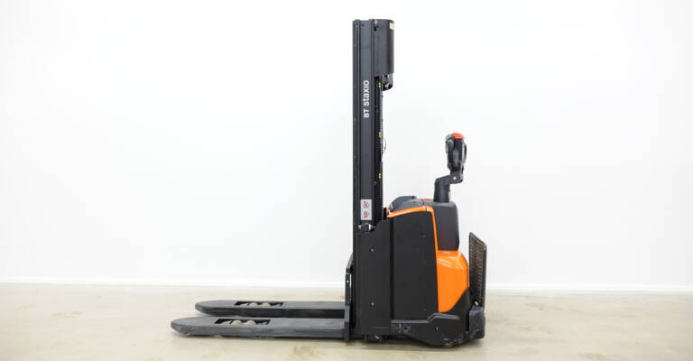 Toyotan pinontatrukki vuokralle