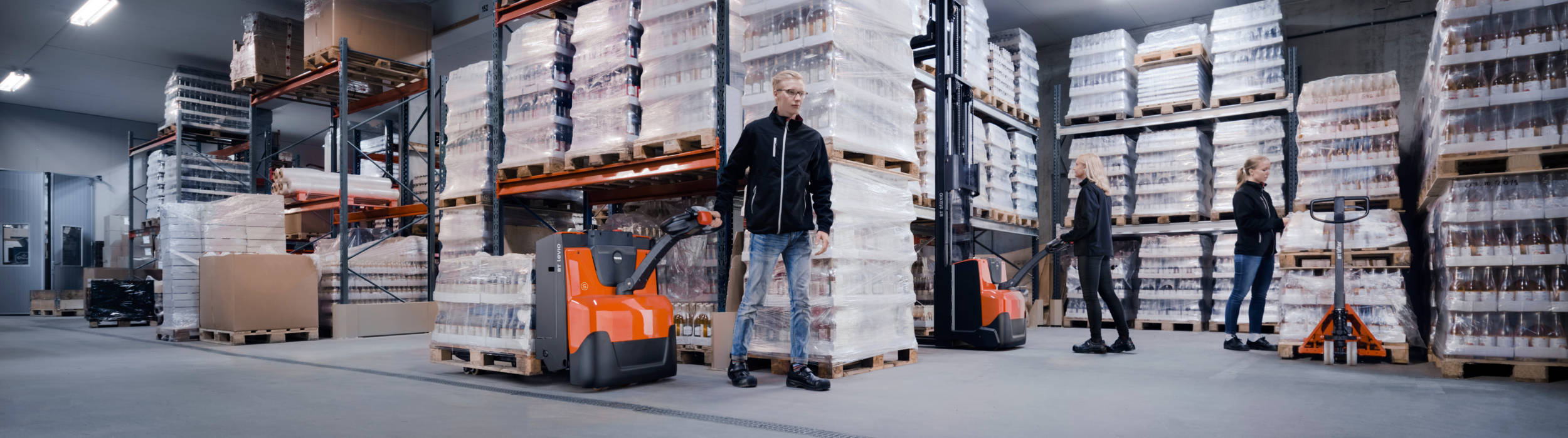 Choosing The Right Forklift Trucks For Retail warehouse